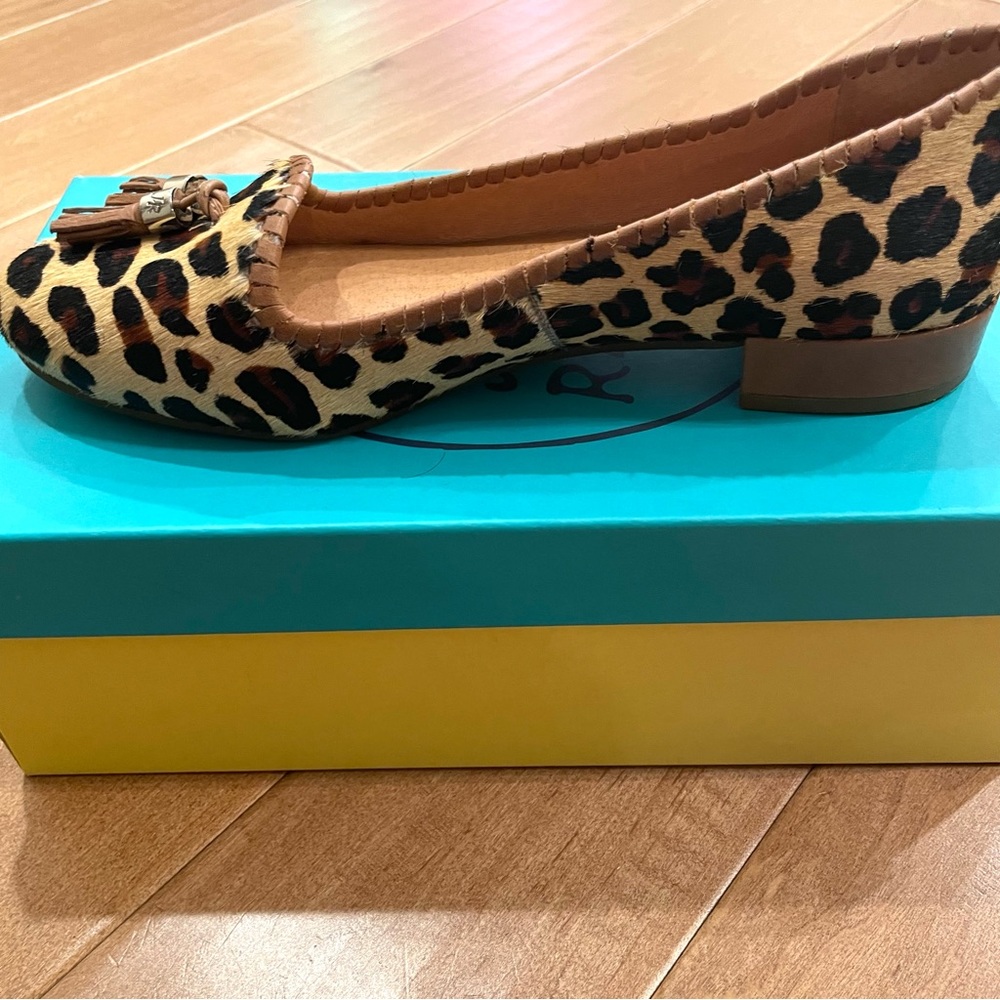 JACK ROGERS GABRIELLE HAIRCALF LEOPARD PRINT WOMENS FLATS with TASSELS SIZE 8 - Picture 9 of 13